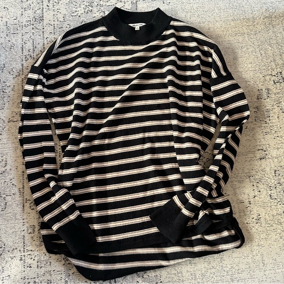 Madewell Mockneck Turtleneck - Picture 3 of 8